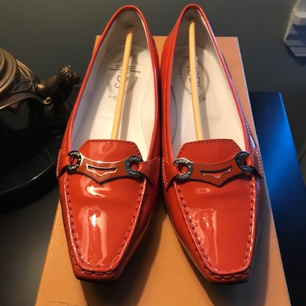 Tod's patent leather women's shoes